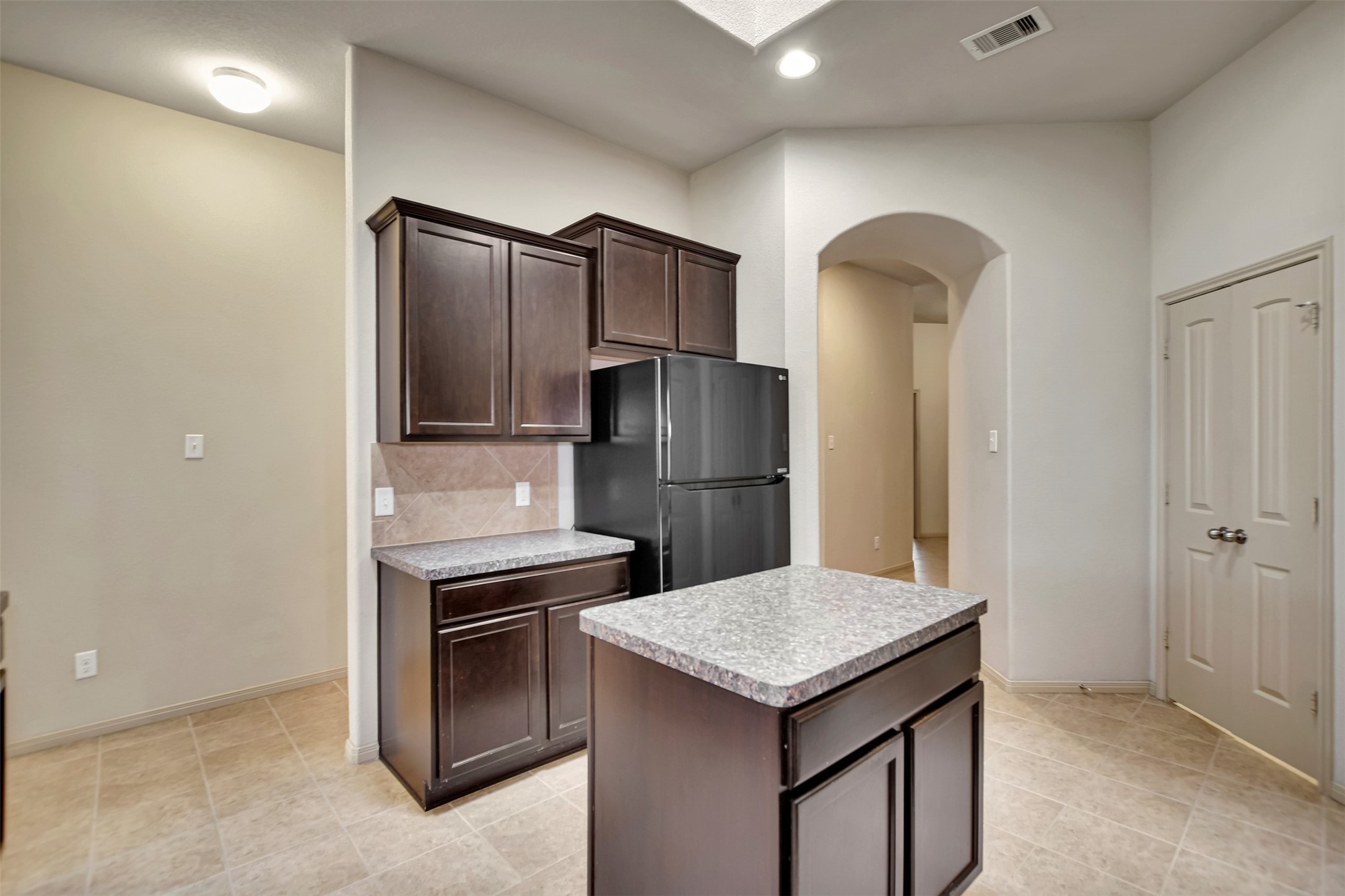 11413 West Woodmark Conroe, TX 77304 - Photo 13 of 40