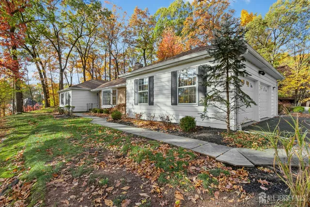 $875,000 | 19 Ravenswood Lane, Scotch Plains, NJ 07076