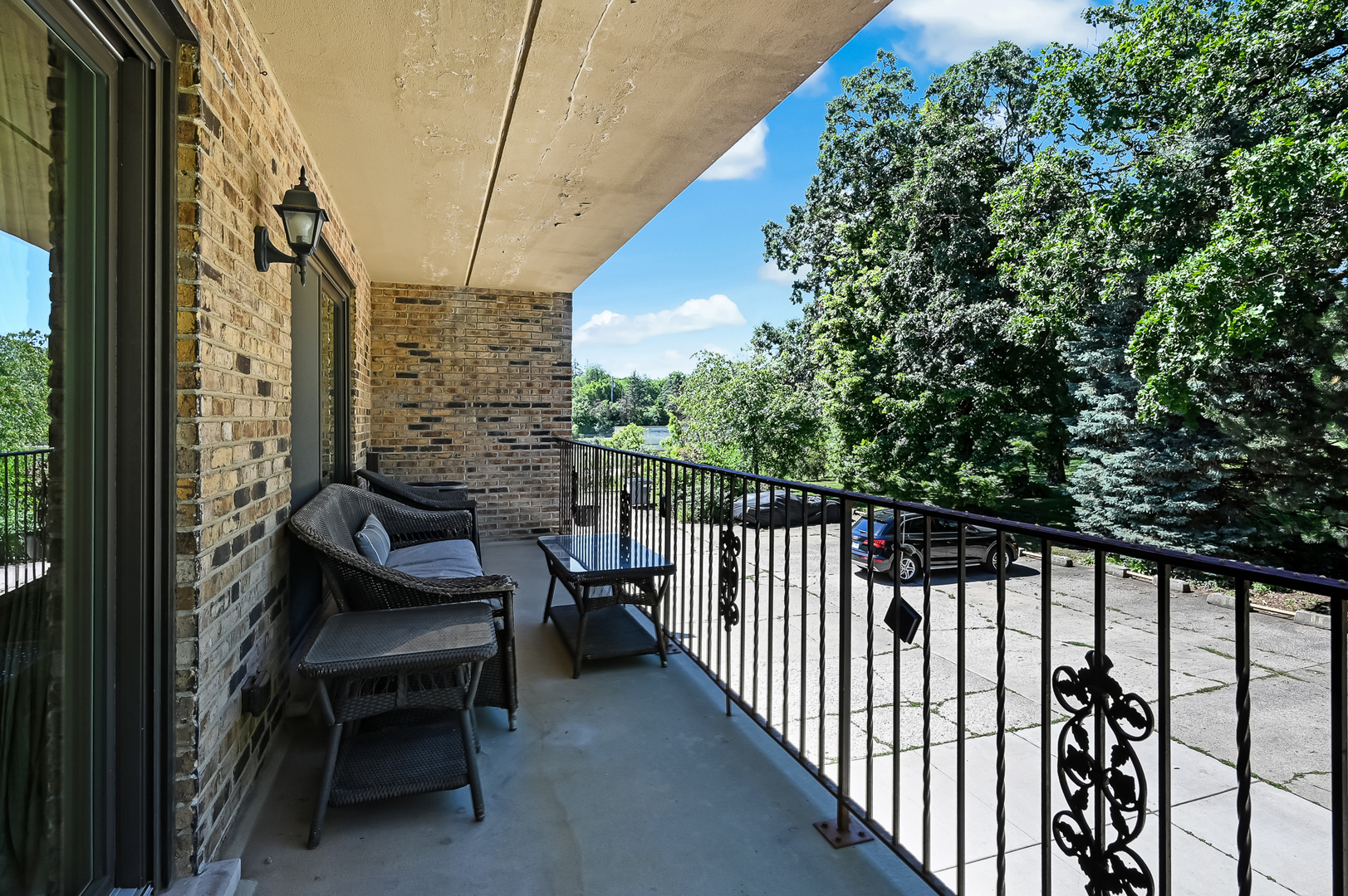 1640 Royal Oak Road, Unit 4 Darien, IL 60561 - Photo 10 of 20 Gallery Image 10