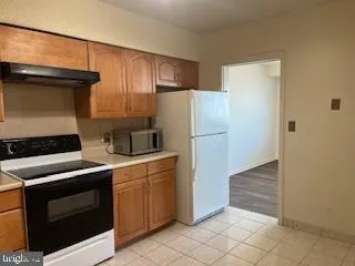 $1,700 | 5501 Seminary Road, Unit 2403S, Falls Church, VA 22041