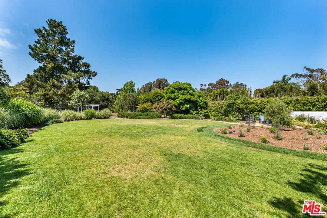 28925 Cliffside Drive Malibu, CA 90265 - Photo 39 of 62