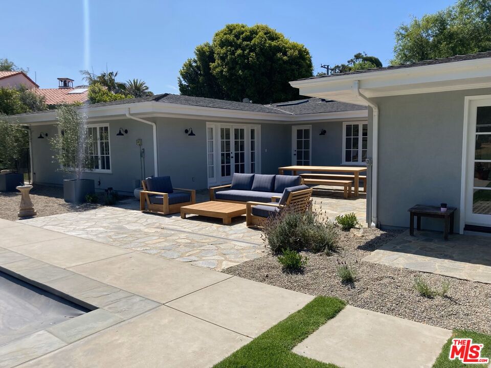 28925 Cliffside Drive Malibu, CA 90265 - Photo 42 of 62