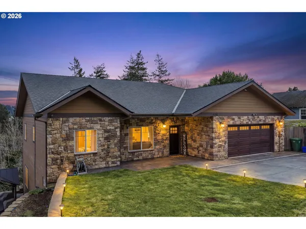 $675,000 | 1118 South 11th Street, Coos Bay, OR 97420