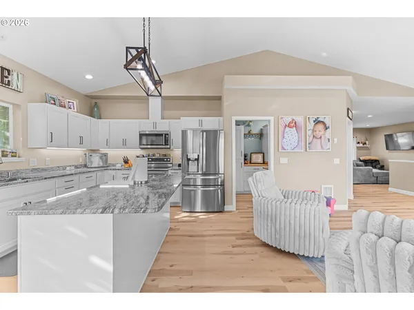 $675,000 | 1118 South 11th Street, Coos Bay, OR 97420