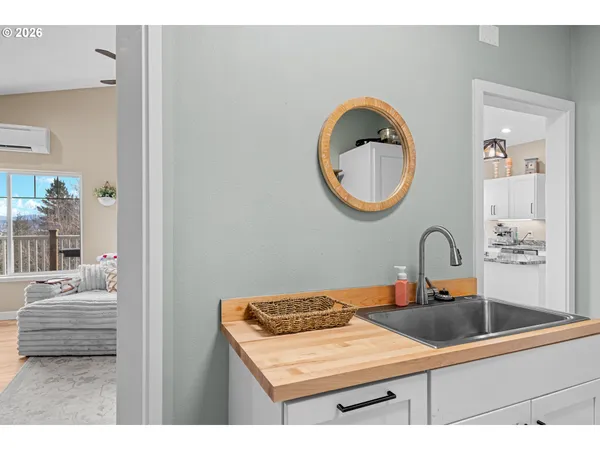 $675,000 | 1118 South 11th Street, Coos Bay, OR 97420