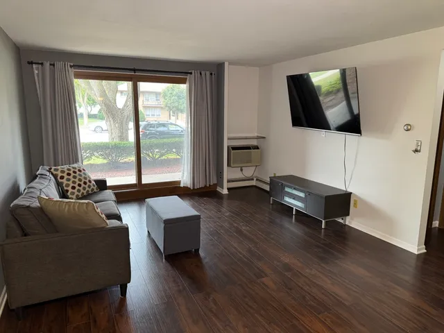 $79,900 | 2650 South 60th Street, Unit 11, Milwaukee, WI 53219