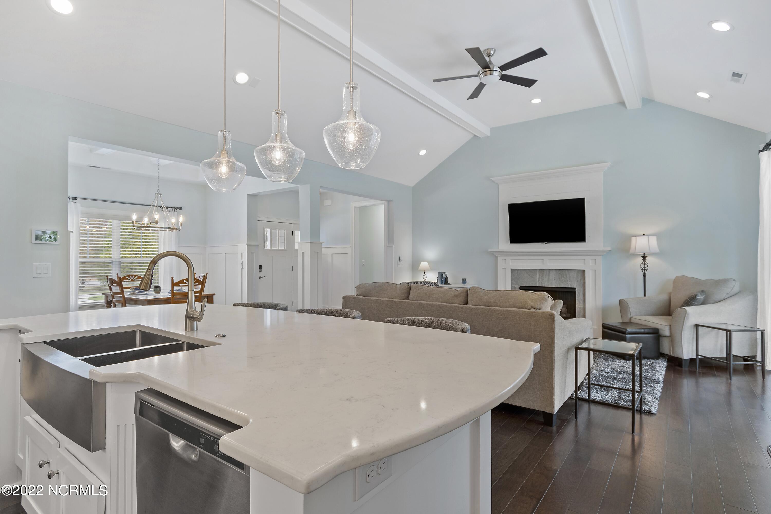 149 Clubhouse Road Sunset Beach, NC 28468 - Photo 8 of 61 Kitchen