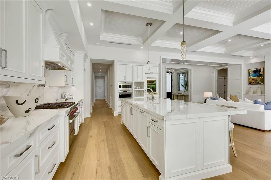 788 Riviera Drive Naples, FL 34103 - Photo 16 of 48