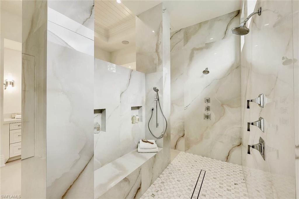 788 Riviera Drive Naples, FL 34103 - Photo 23 of 48