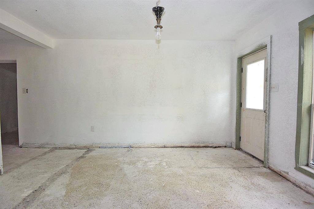 2810 Van Buren Street Inverness, FL 34453 - Photo 16 of 30