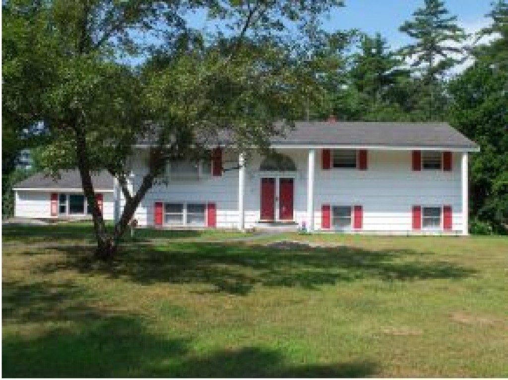 27 Lane Road Pelham, NH 03076 - Photo 1 of 22