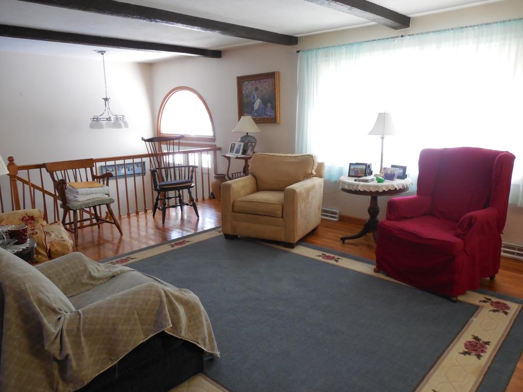 27 Lane Road Pelham, NH 03076 - Photo 8 of 22