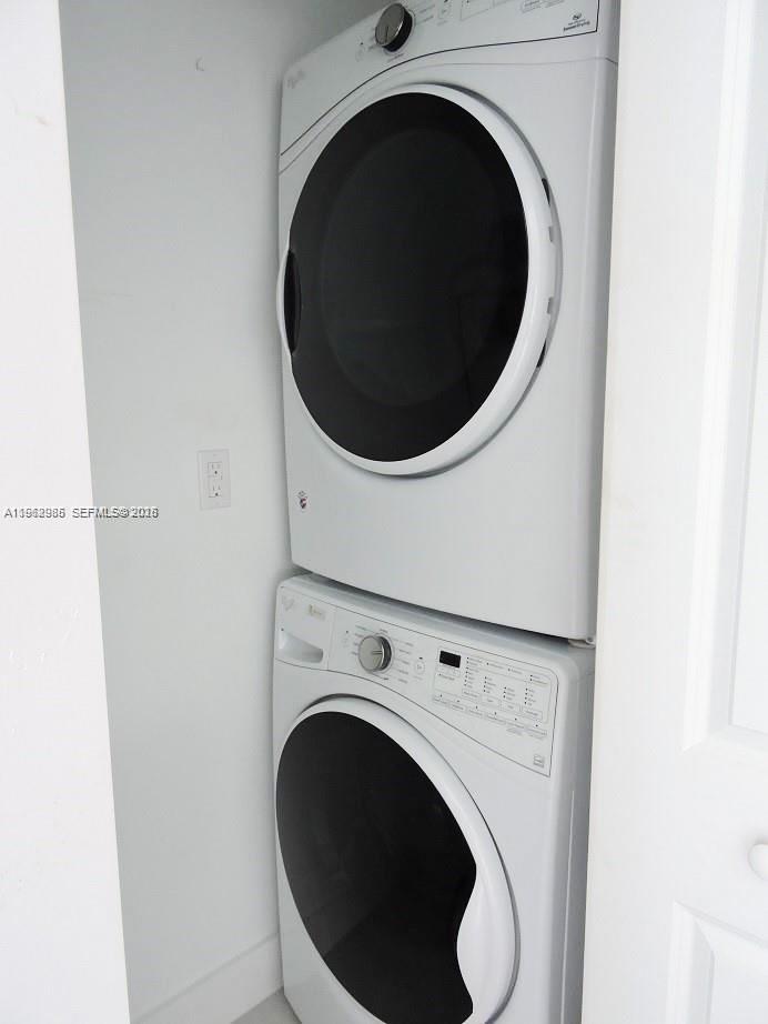 3323 Southwest 87th Place, Unit 3323 Miami, FL 33165 - Photo 6 of 10