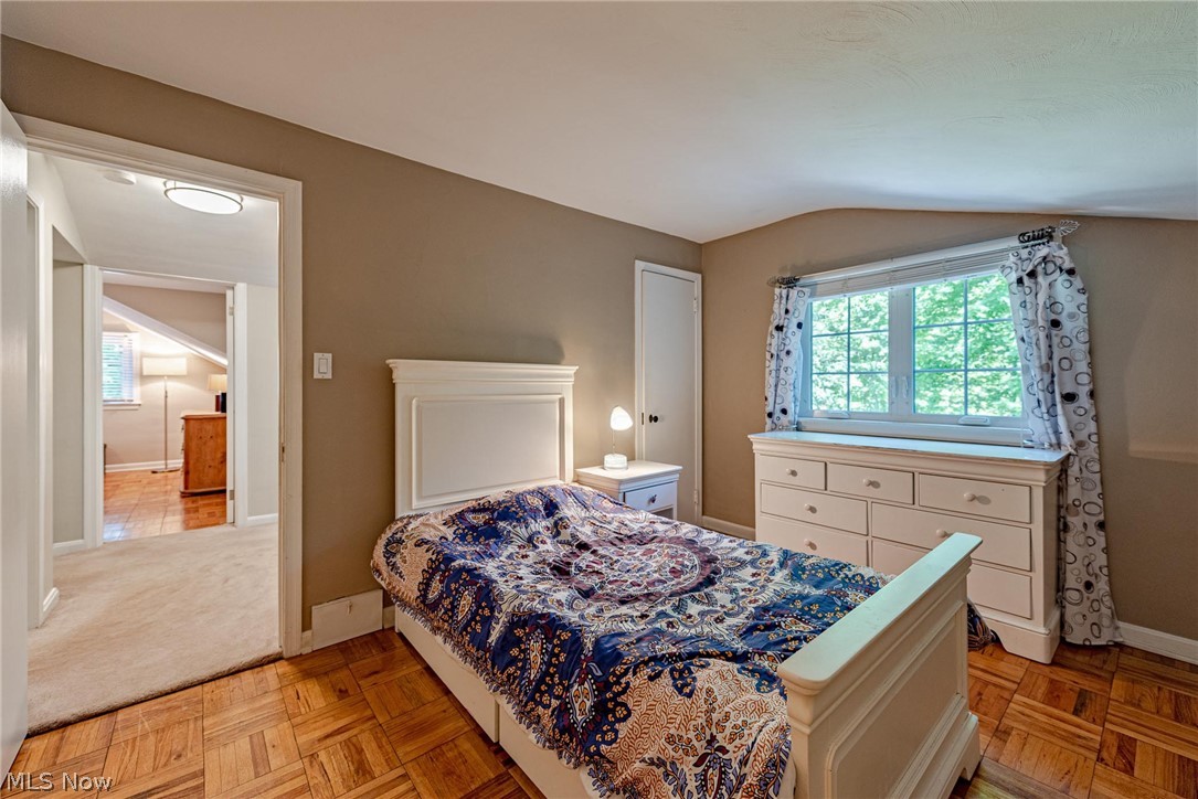 29549 Edgedale Road Cleveland, OH 44124 - Photo 29 of 34 Gallery Image 29