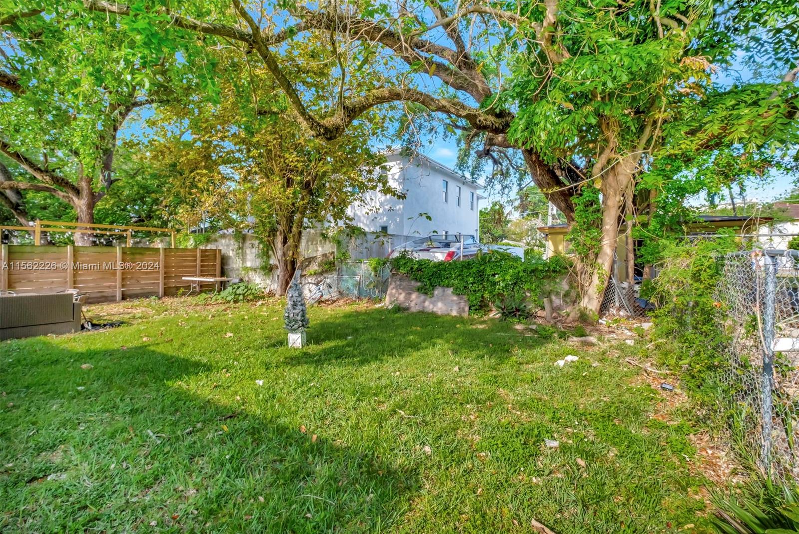 3170 Carter Street Miami, FL 33133 - Photo 19 of 24