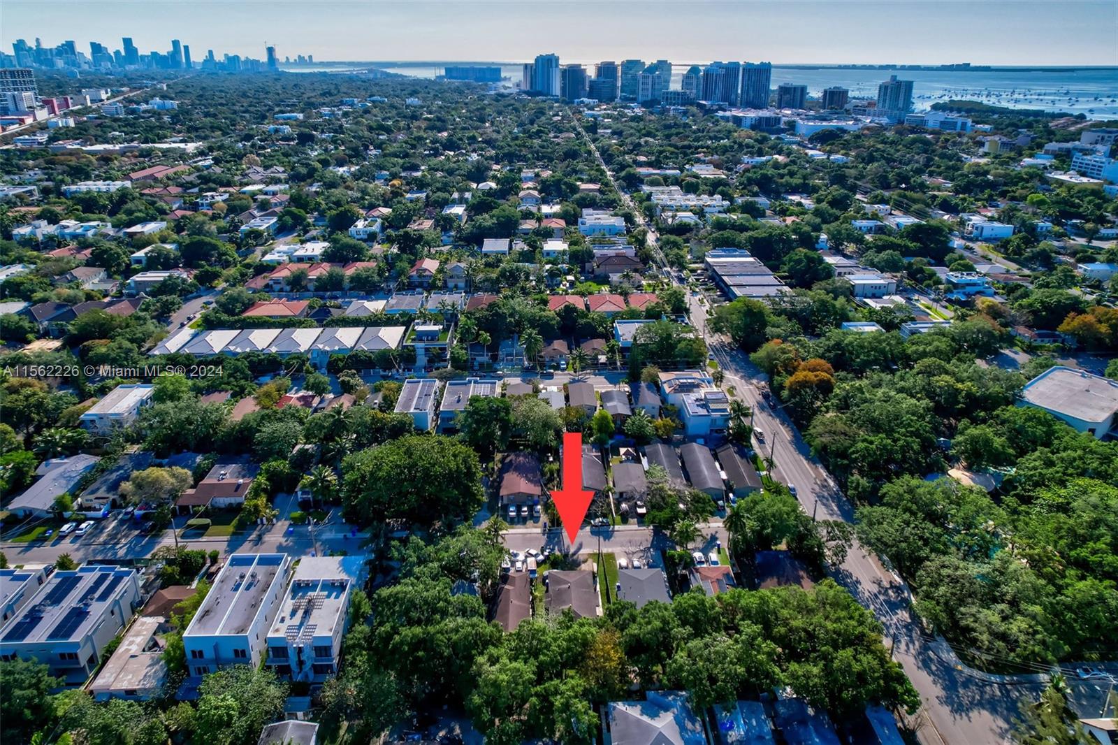 3170 Carter Street Miami, FL 33133 - Photo 10 of 24