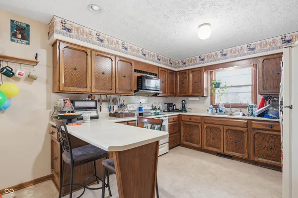 $425,000 | 6286 North 50 East, Fortville, IN 46040