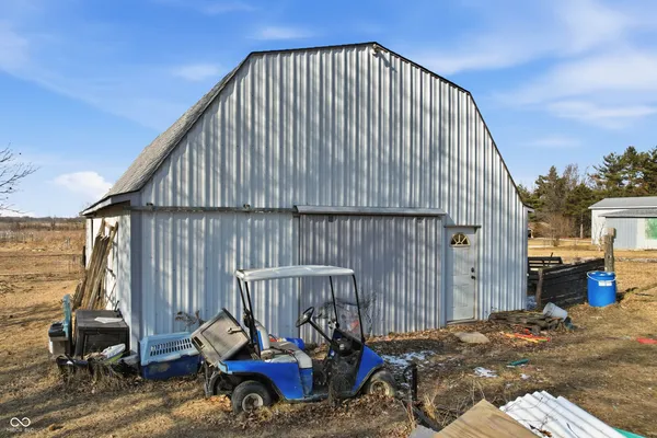 $425,000 | 6286 North 50 East, Fortville, IN 46040