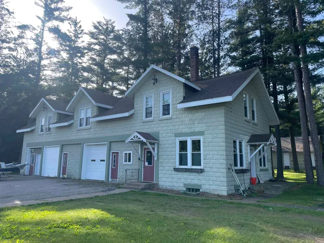 $300,000 | N18776 Highway 141, Pembine, WI 54156