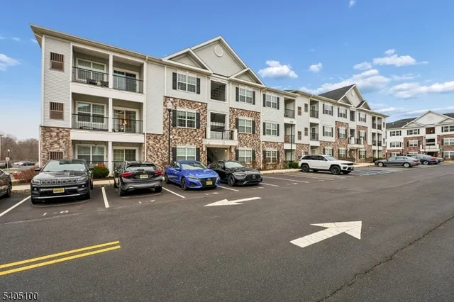 $449,000 | 632 Marion Lane, Monroe Township, NJ 08831