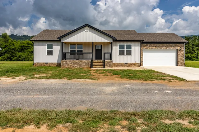 $325,000 | 108 Galloway Airport Road, Dunlap, TN 37327