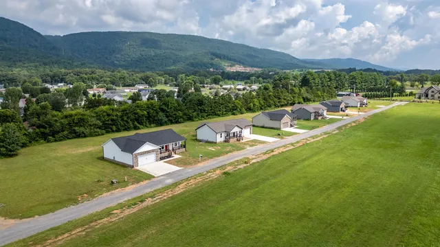 $325,000 | 108 Galloway Airport Road, Dunlap, TN 37327