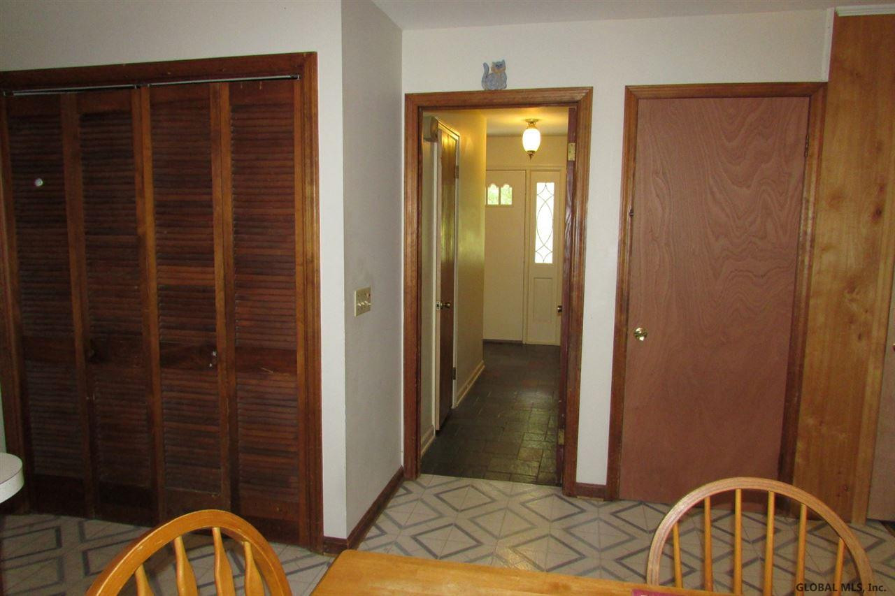 1270 Hempstead Road Niskayuna, NY 12309 - Photo 12 of 25 Photo 12