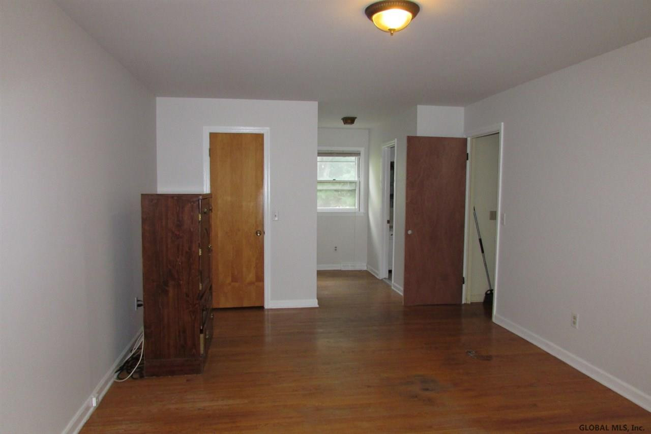 1270 Hempstead Road Niskayuna, NY 12309 - Photo 15 of 25 Photo 15