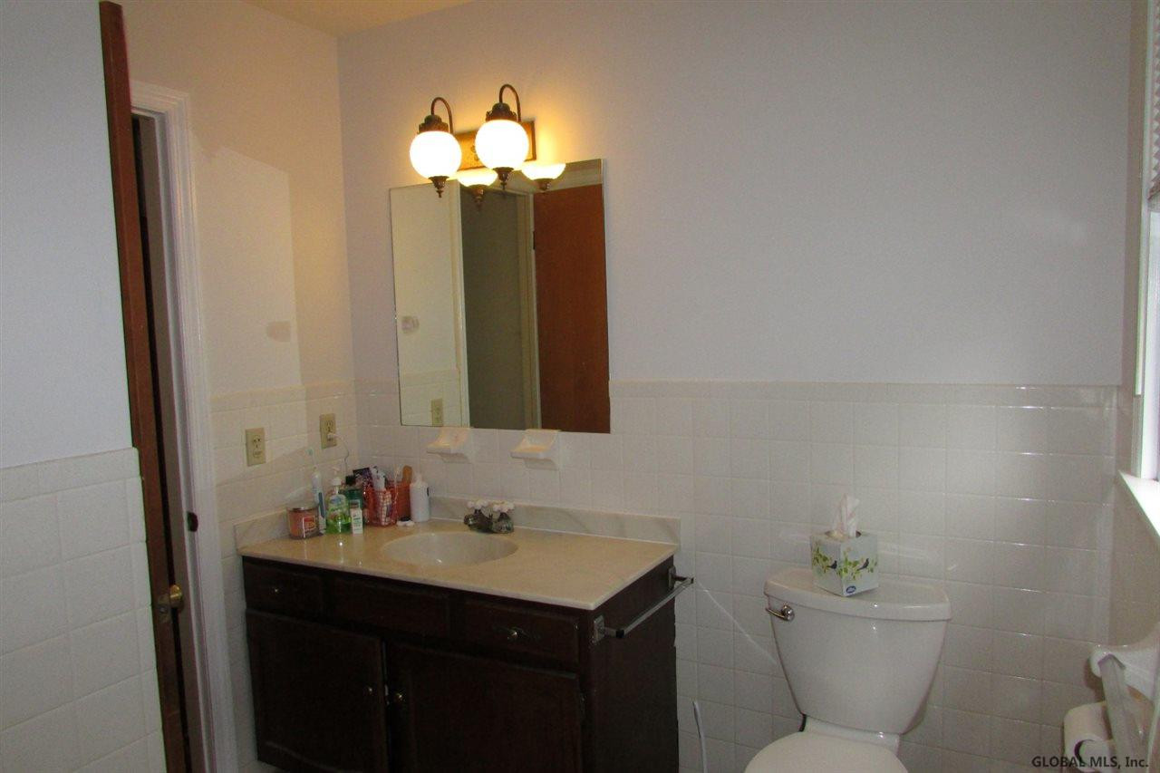 1270 Hempstead Road Niskayuna, NY 12309 - Photo 17 of 25 Photo 17
