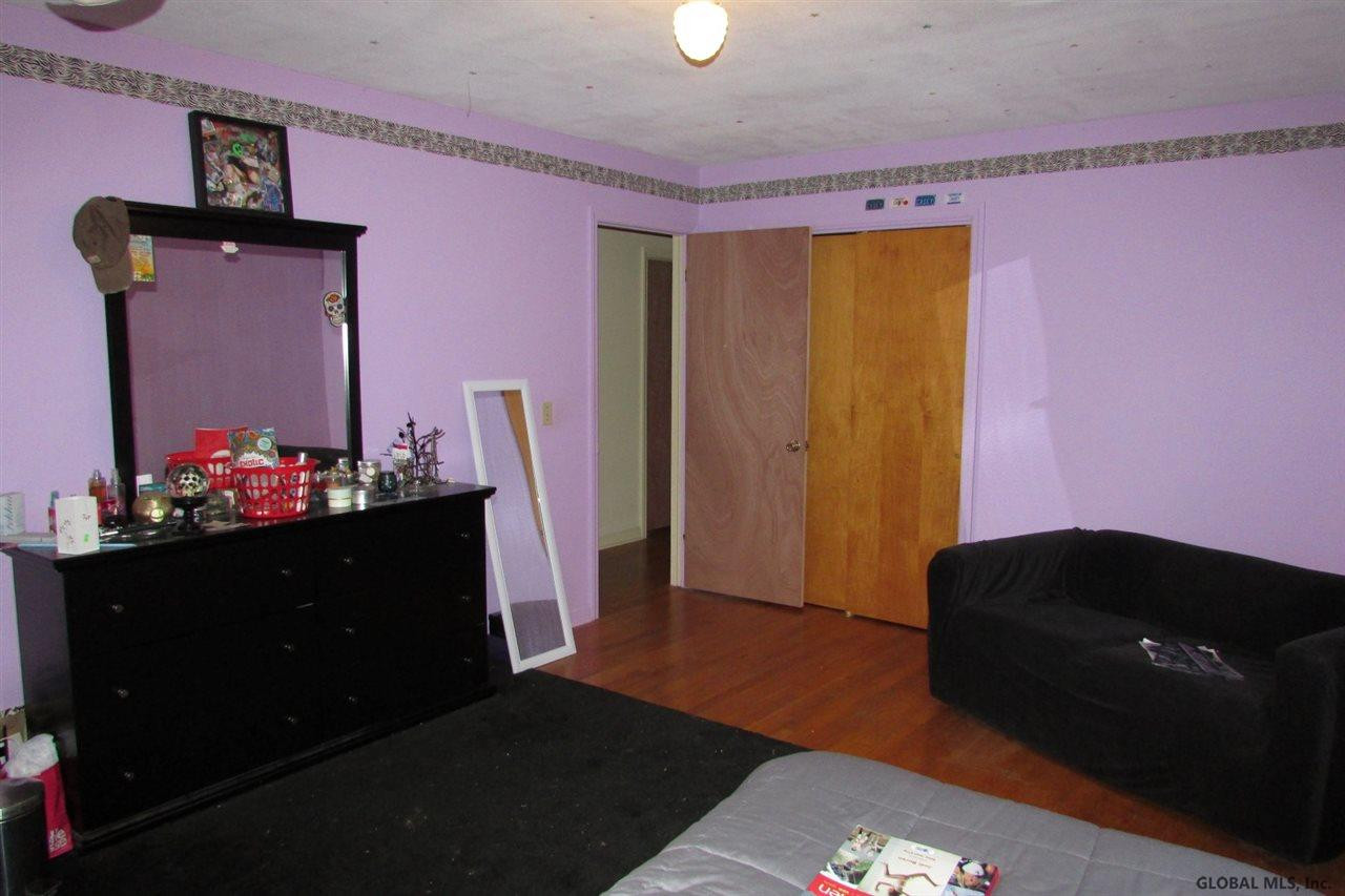 1270 Hempstead Road Niskayuna, NY 12309 - Photo 19 of 25 Photo 19