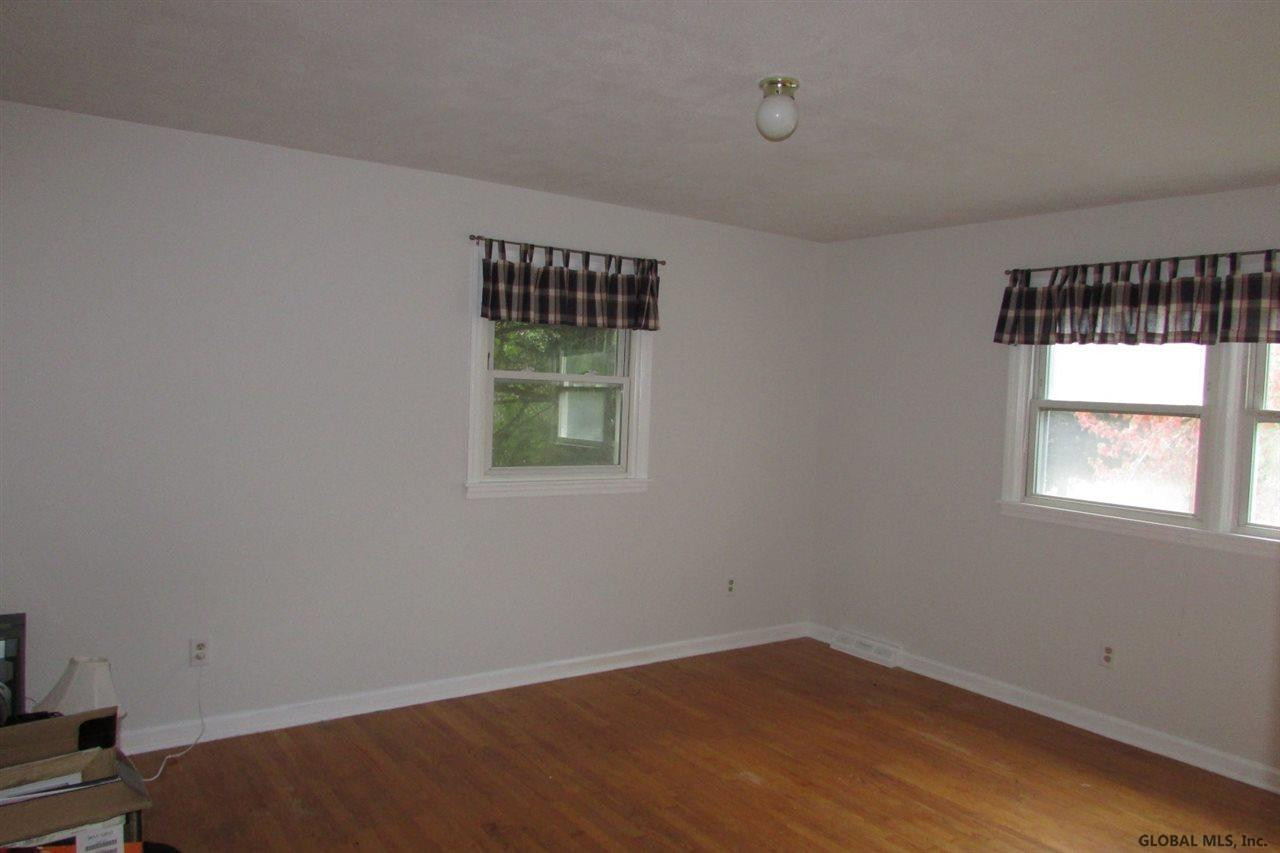 1270 Hempstead Road Niskayuna, NY 12309 - Photo 20 of 25 Photo 20