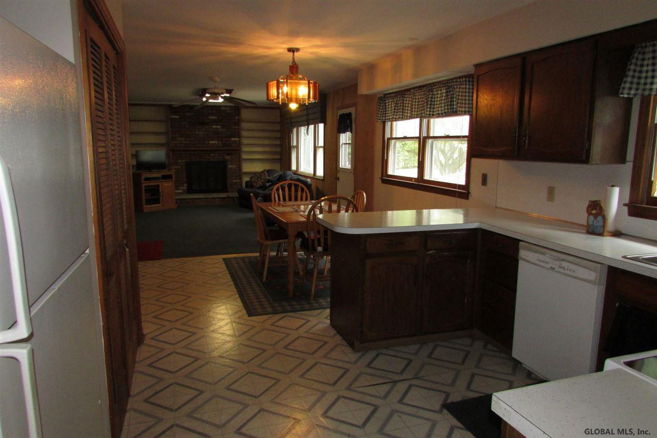 1270 Hempstead Road Niskayuna, NY 12309 - Photo 9 of 25 Photo 9