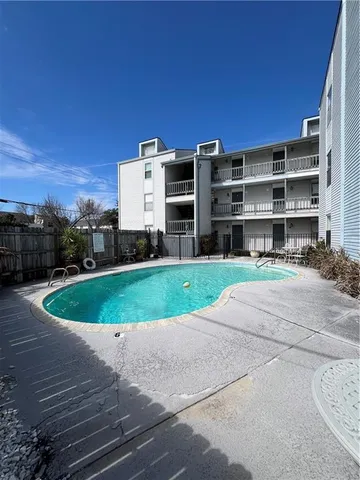 $87,000 | 2201 Houma Boulevard, Unit 310, Metairie, LA 70001