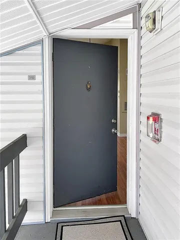 $87,000 | 2201 Houma Boulevard, Unit 310, Metairie, LA 70001