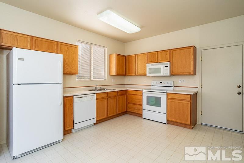 5911 Sapphire Ridge Court Reno, NV 89523 - Photo 6 of 20 Photo 6