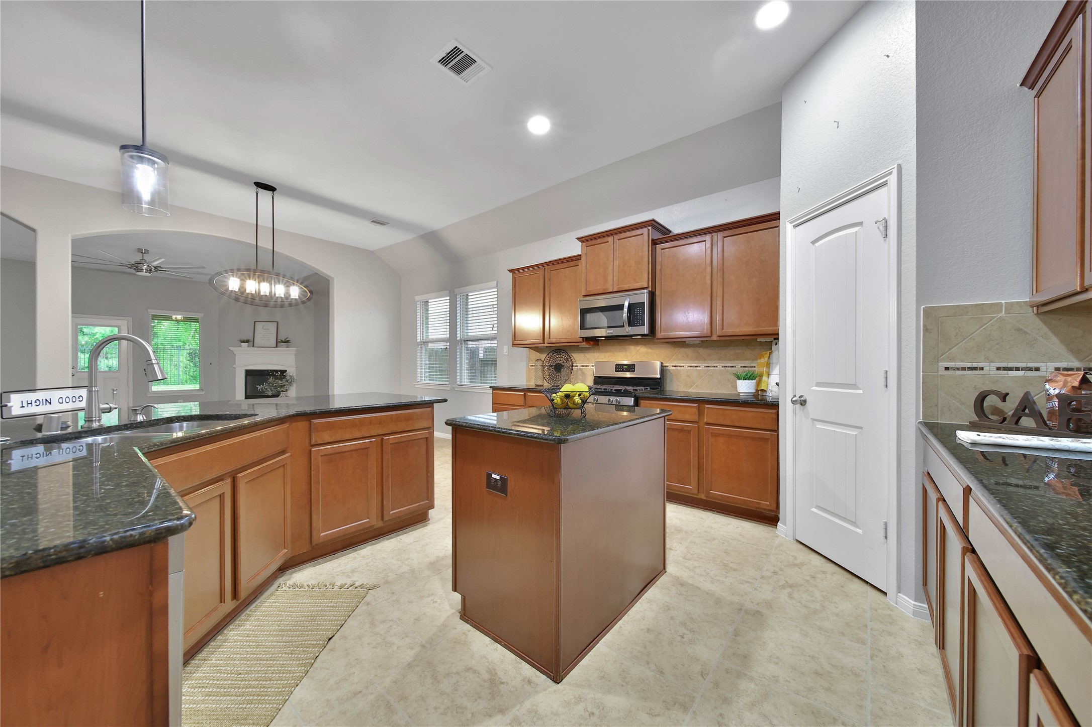 5511 Claymore Meadow Lane Spring, TX 77389 - Photo 7 of 29