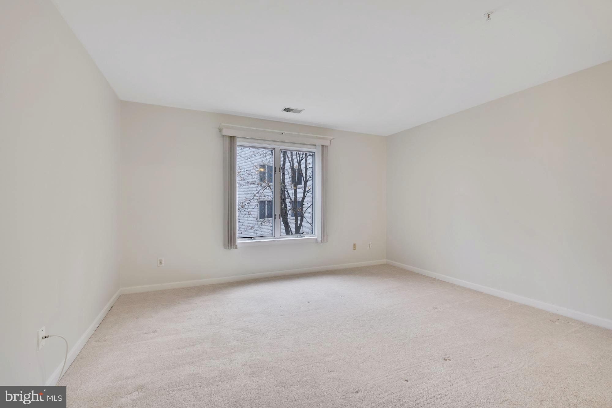 465 Pleasanton Road, Unit C21 Westminster, MD 21157 - Photo 8 of 19 Bedroom