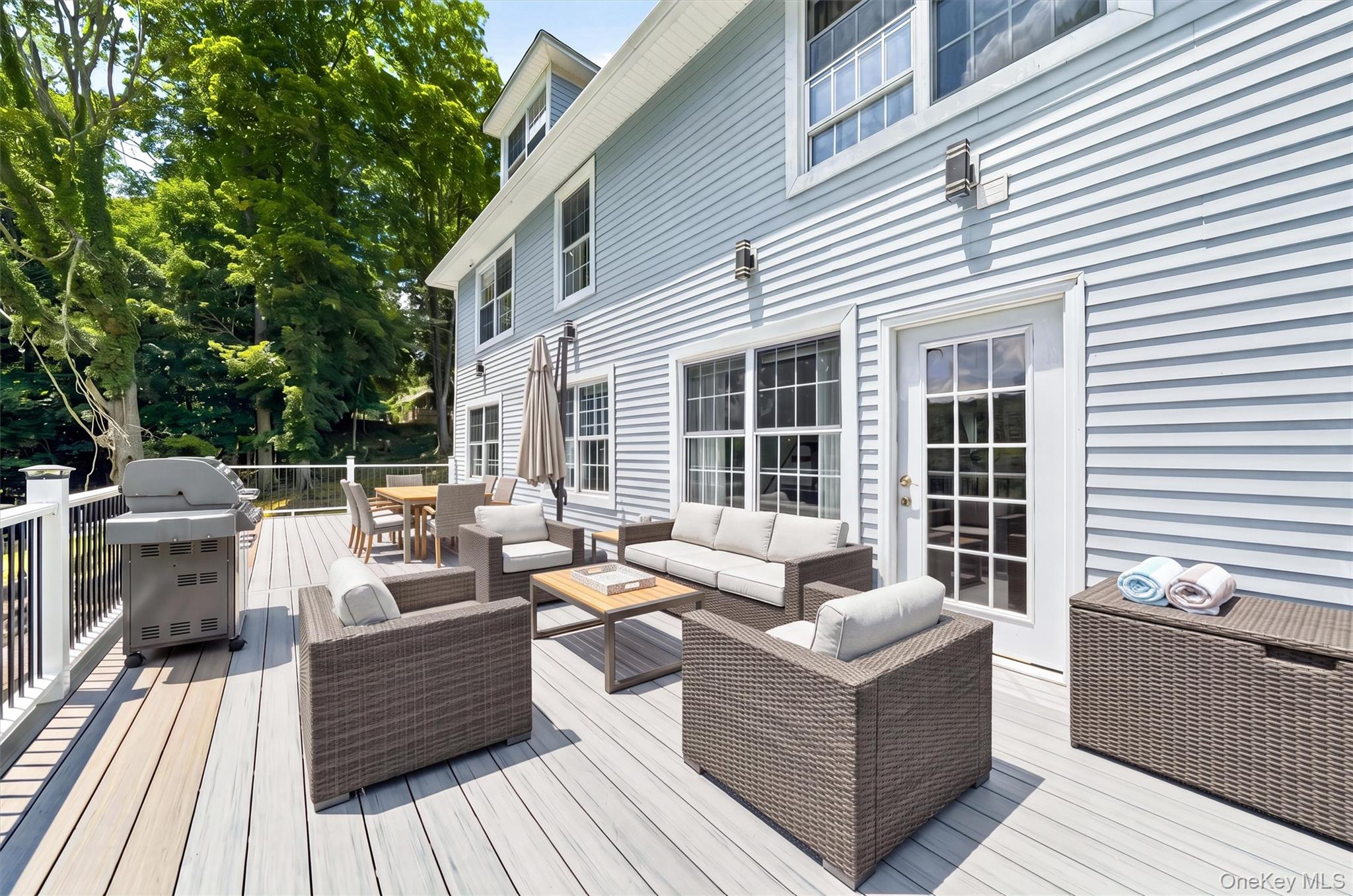 556 Lakes Road Monroe, NY 10950 - Photo 2 of 29 Gallery Image 2