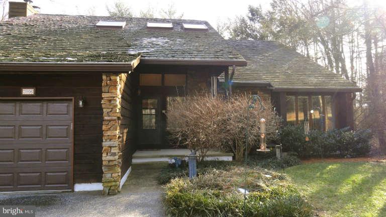 3006 Benson Mill Road Upperco, MD 21155 - Photo 23 of 30 Landscaped front entry has year round beautry