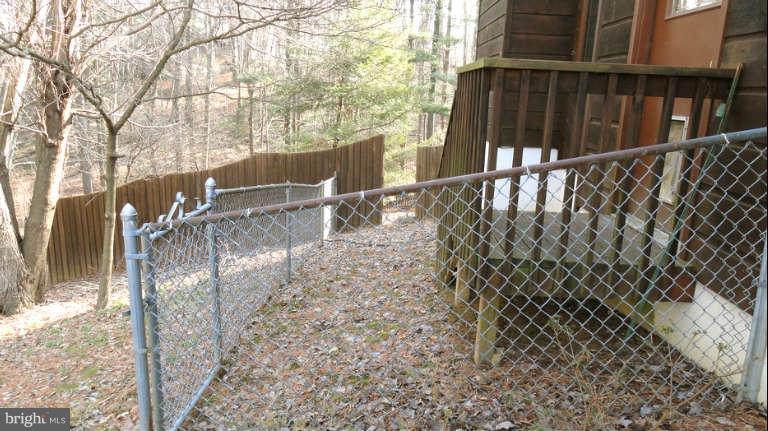 3006 Benson Mill Road Upperco, MD 21155 - Photo 30 of 30 Fenced dog run on side of house