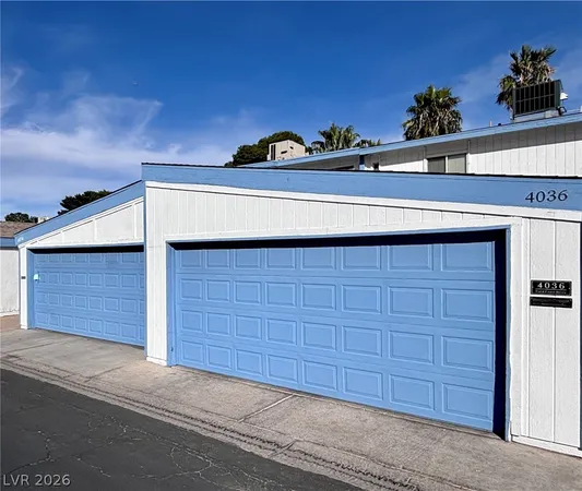 $1,200 | 4034 Gold Coast Drive, Las Vegas, NV 89121