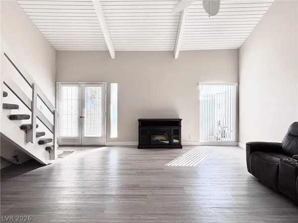 $1,200 | 4034 Gold Coast Drive, Las Vegas, NV 89121