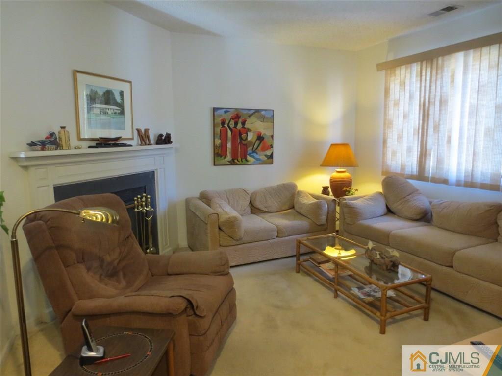 79 B Winthrop Road Monroe Township, NJ 08831 - Photo 7 of 11 Gallery Image 7