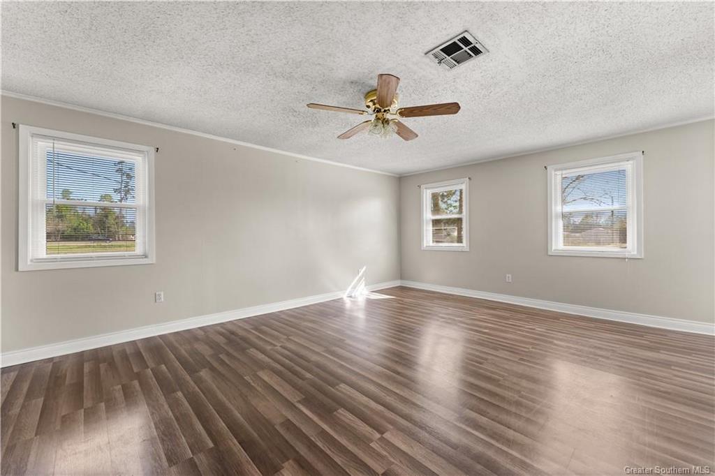 653 Parish Road Lake Charles, LA 70611 - Photo 4 of 19