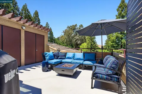 $940,000 | 3279 Mt Diablo Court, Unit 18, Lafayette, CA 94549