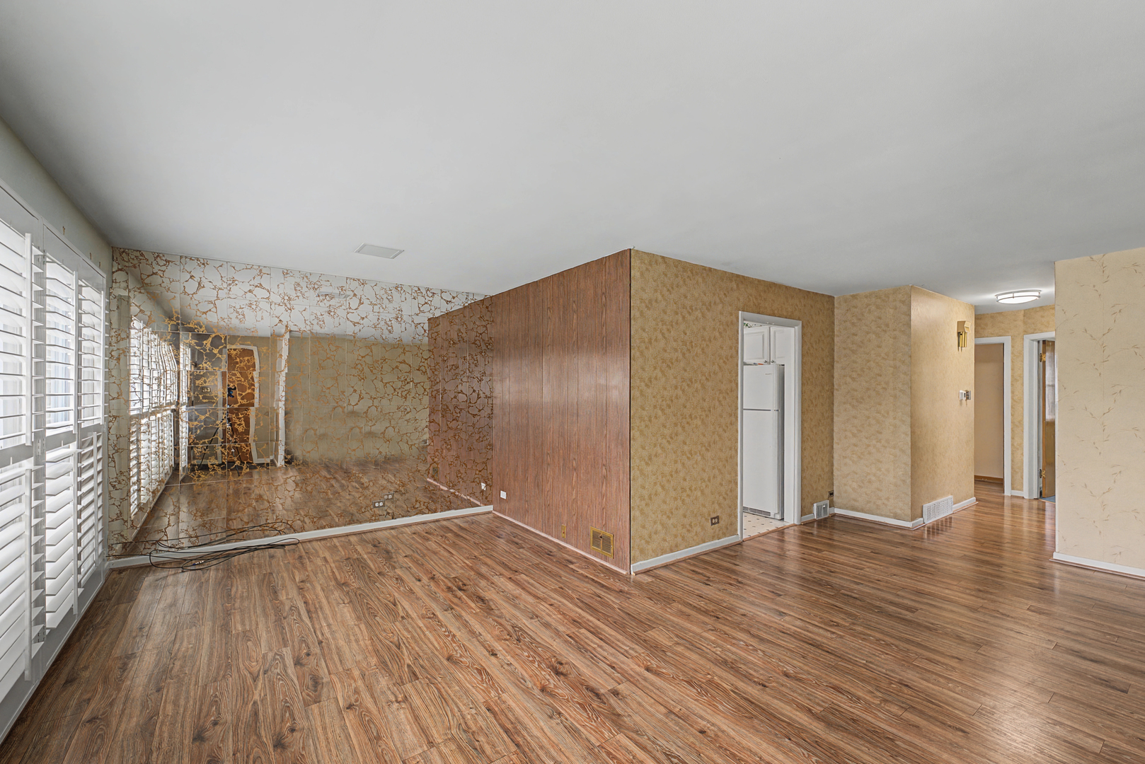 408 South Albert Street Mount Prospect, IL 60056 - Photo 3 of 17