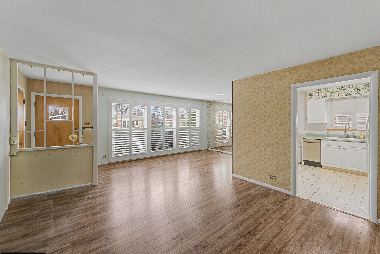 408 South Albert Street Mount Prospect, IL 60056 - Photo 5 of 17