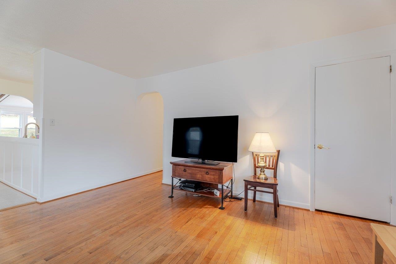 11918 Turleytown Road Broadway, VA 22815 - Photo 5 of 42