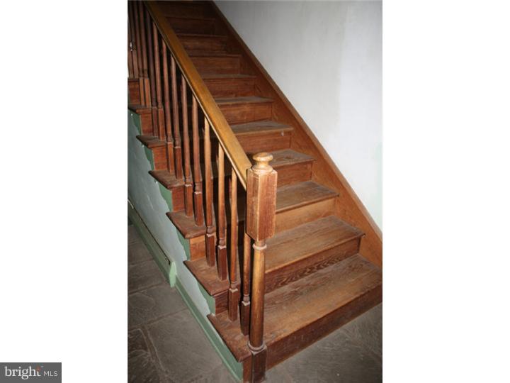 625 Montgomery Road Ambler, PA 19002 - Photo 8 of 11 Foyer