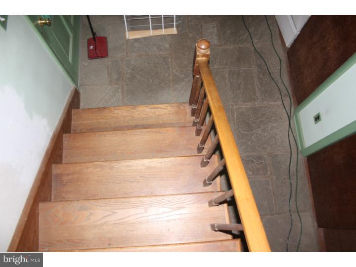 625 Montgomery Road Ambler, PA 19002 - Photo 9 of 11 Foyer